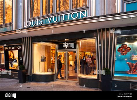 Find Louis Vuitton Stores in Germany .